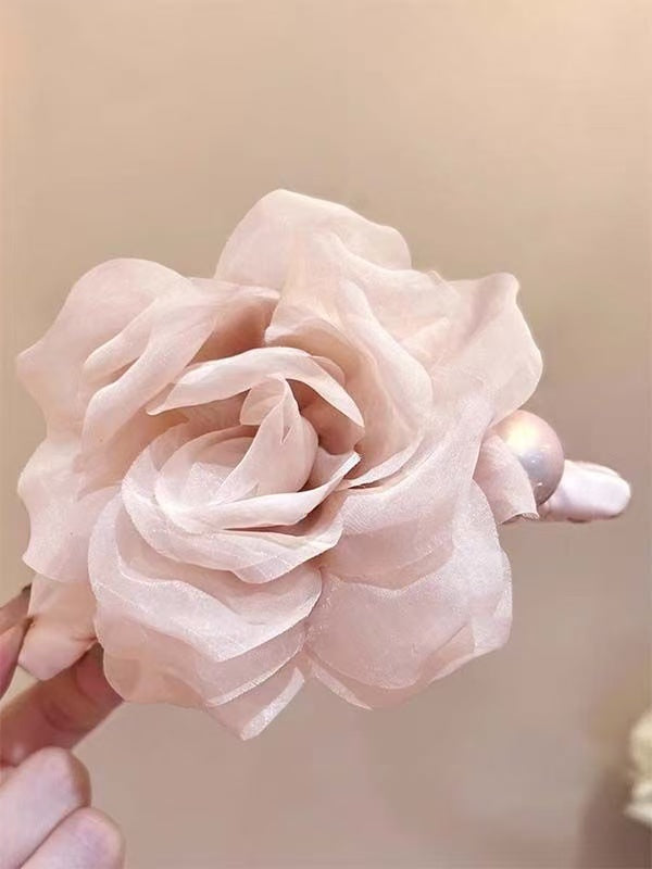 Elegant and Stylish Hair Claw Clip
