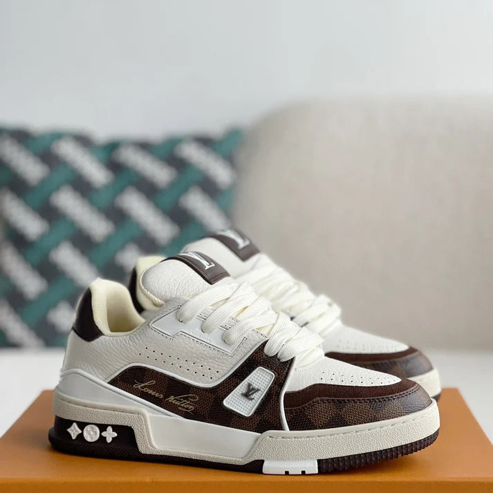 Low-Top Sneakers Comfortable Athletic Footwear