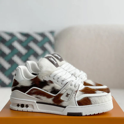Low-Top Sneakers Comfortable Athletic Footwear