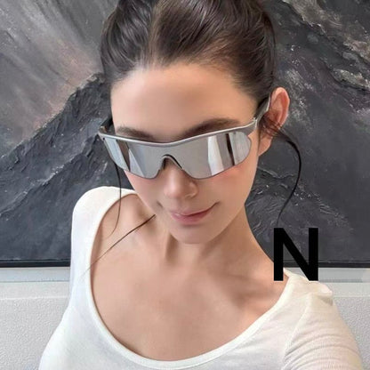 Trendy Sunglasses | UV Protection | Suitable for a variety of occasions, including urban strolls and chic parties.
