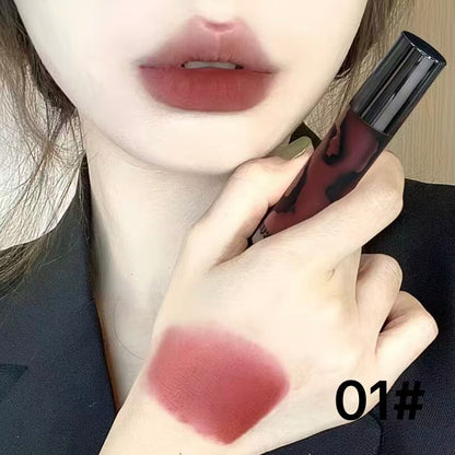 Matte Lipstick & Lip Gloss