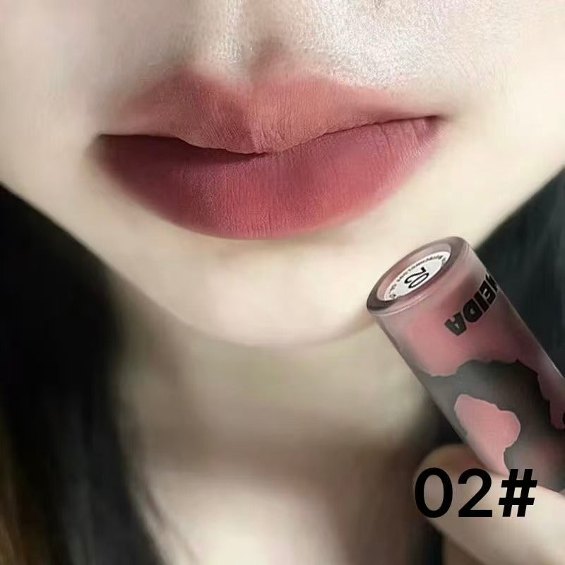 Matte Lipstick & Lip Gloss