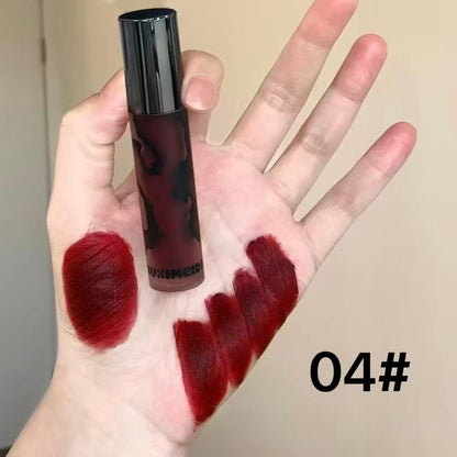 Matte Lipstick & Lip Gloss