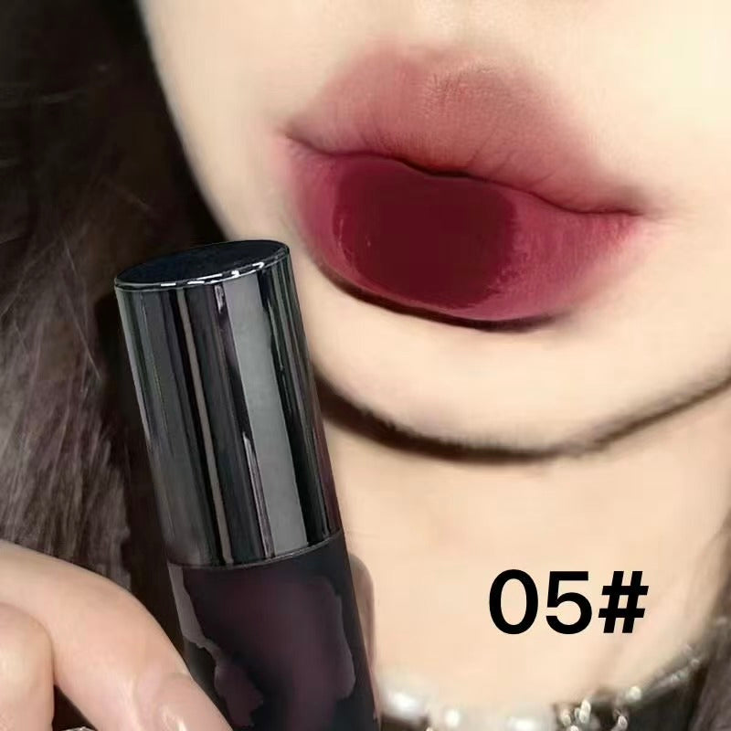 Matte Lipstick & Lip Gloss