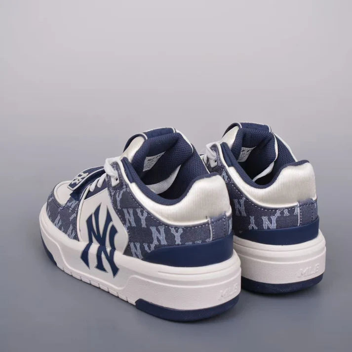 Non-slip Walking Shoes (Tennis/Skateboard Style)