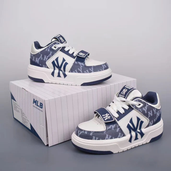 Non-slip Walking Shoes (Tennis/Skateboard Style)