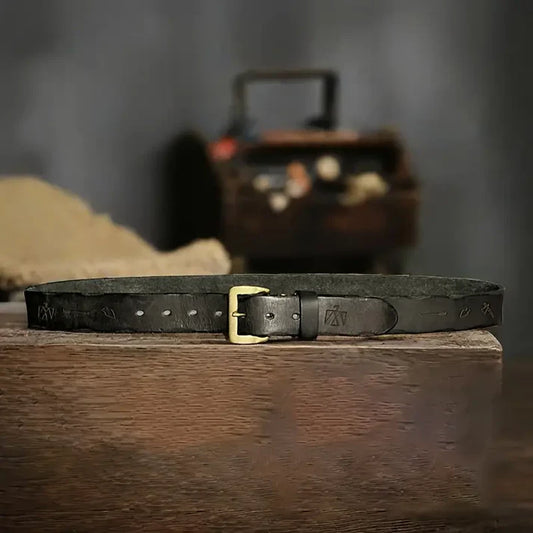 Leather retro and personalized pin buckle belt