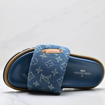 Unisex Slippers — Brand Casual Footwear