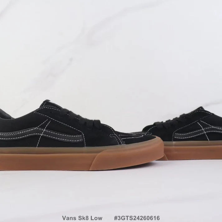 Stylish sneakers—blending casual, retro, and classic styles; suitable for work, business, tennis, and daily walking; fashionable, comfortable, cute, slip-resistant, and lightweight.